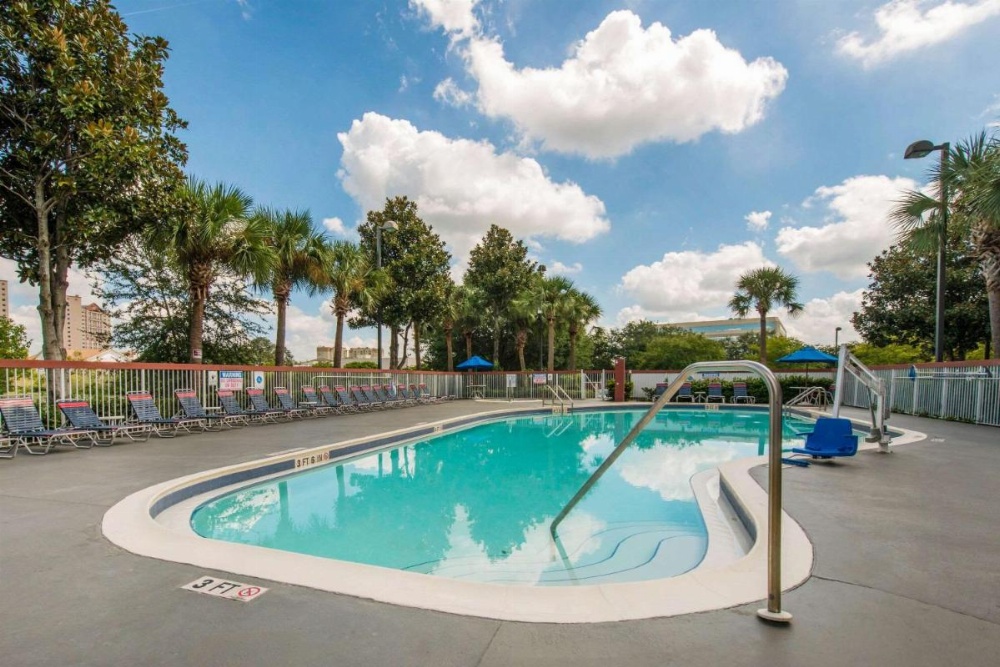 Comfort Inn & Suites Near Universal Orlando Resort-Convention Ctr Main image